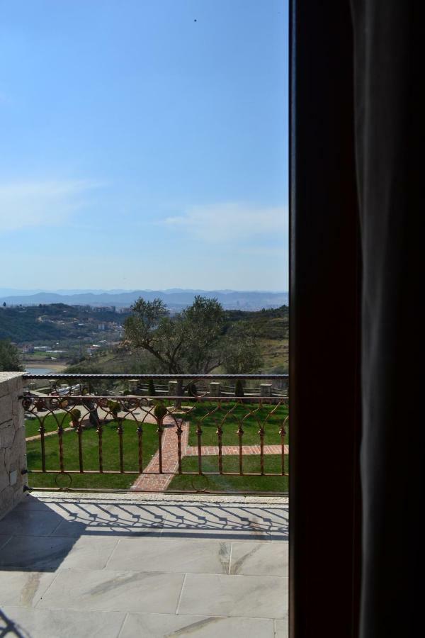 טיראנה Chateau Fasel מראה חיצוני תמונה