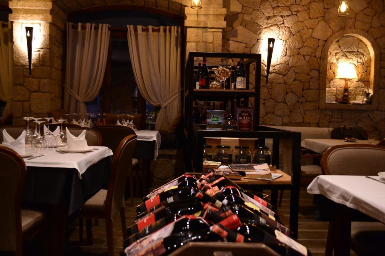 טיראנה Chateau Fasel מראה חיצוני תמונה